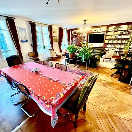 Luxury Center Loft Near Champs Elysees פריז
