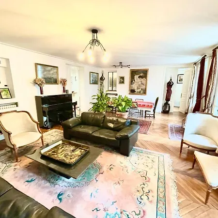 Luxury Center Loft Near Champs Elysees פריז